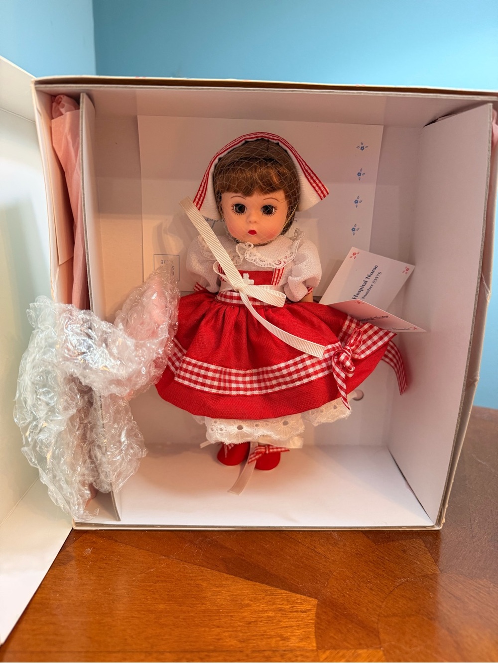 Madame Alexander Doll Hospital Nurse 8” Doll & Mini Patient 33575 NIB Blue Box